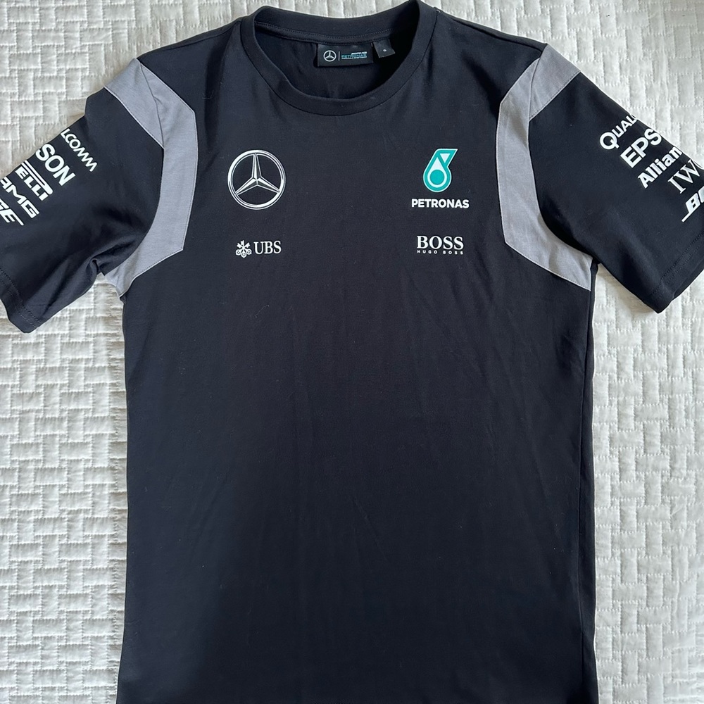 Formula One Black Mercedes-Petronas Shirt Small - cheer on Formula One!